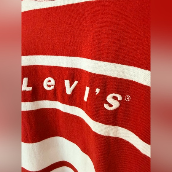 Levi’s Red & White Striped Loose Fit T-Shirt - Picture 4 of 5